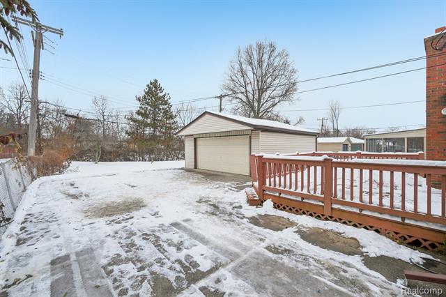 Builiding view twenty seven for 28312 Mackenzie, Westland, MI. 48185