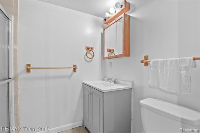 Builiding view twenty seven for 25134 Ann Arbor Tr, Dearborn Heights, MI. 48127