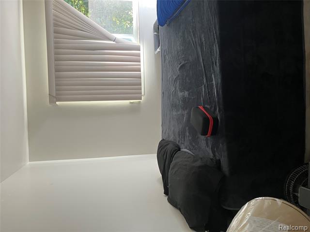 Builiding view eight for 26790 Joy, Redford, MI. 48239