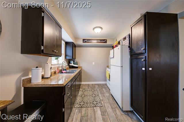 Builiding view six for 9013 Oporto, Livonia, MI. 48150