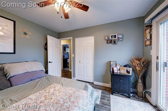 Builiding view twenty for 9013 Oporto, Livonia, MI. 48150