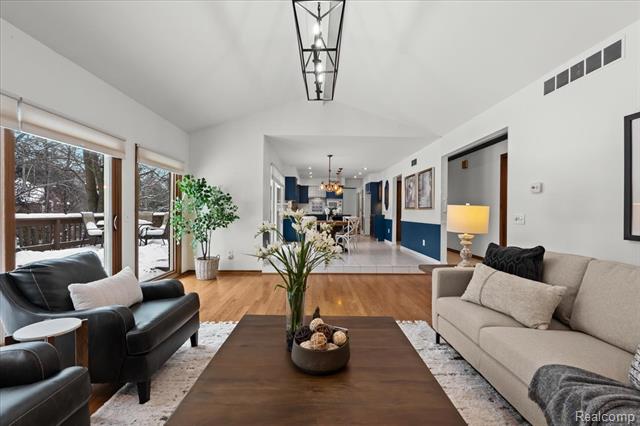 Builiding view five for 10408 Wellington, Plymouth, MI. 48170