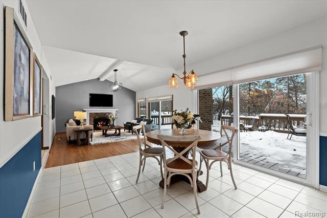 Builiding view sixteen for 10408 Wellington, Plymouth, MI. 48170