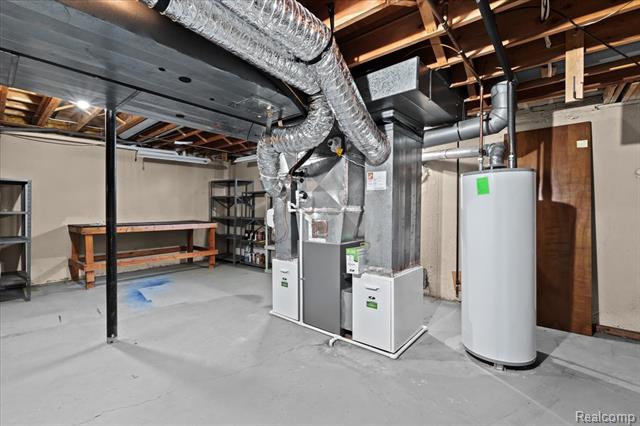 Builiding view thirty five for 10408 Wellington, Plymouth, MI. 48170