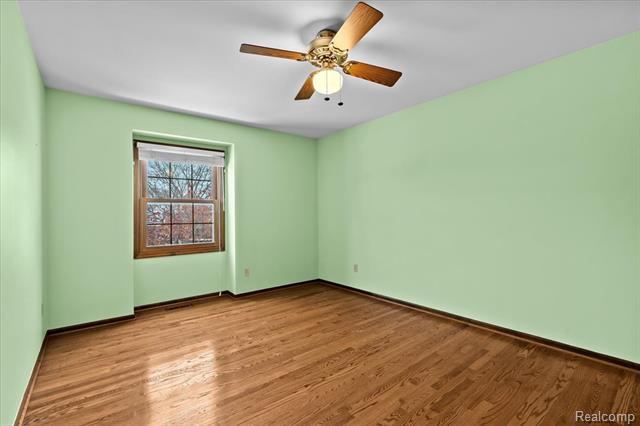 Builiding view twenty eight for 10408 Wellington, Plymouth, MI. 48170