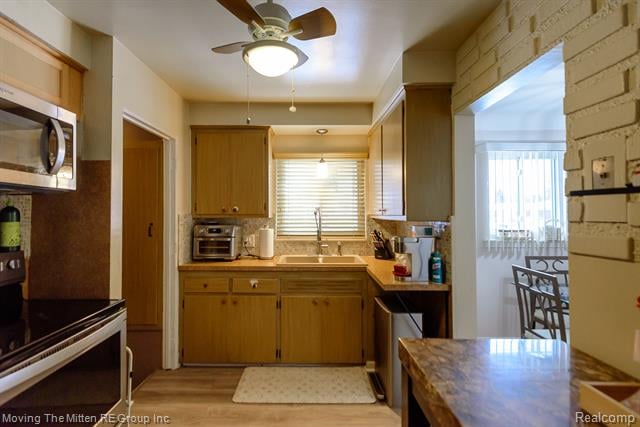 Builiding view eight for 8913 Appleton, Redford, MI. 48239