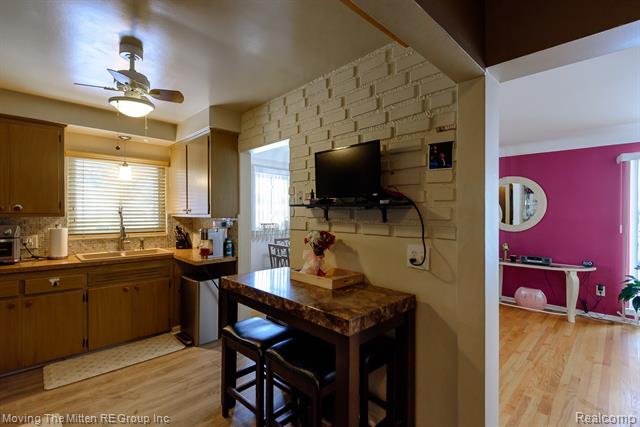 Builiding view eleven for 8913 Appleton, Redford, MI. 48239