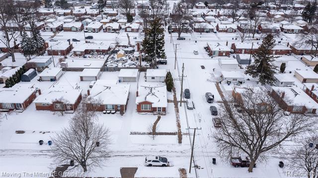 Builiding view forty four for 8913 Appleton, Redford, MI. 48239