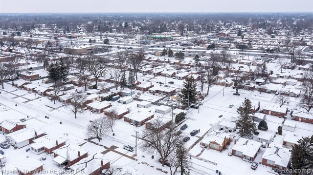 Builiding view forty seven for 8913 Appleton, Redford, MI. 48239