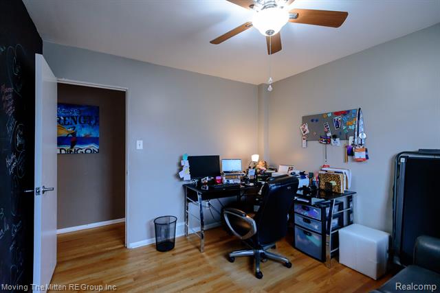 Builiding view sixteen for 8913 Appleton, Redford, MI. 48239