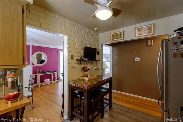 Builiding view thirteen for 8913 Appleton, Redford, MI. 48239