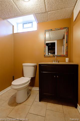 Builiding view thirty for 8913 Appleton, Redford, MI. 48239