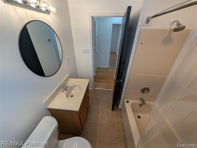 Builiding view eight for 29965 Westfield, Livonia, MI. 48150