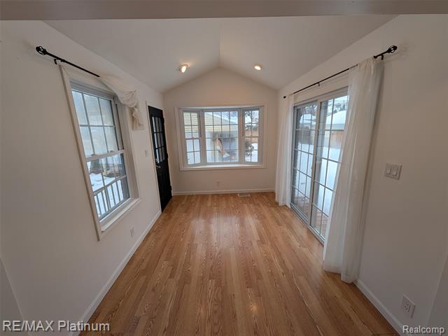 Builiding view five for 29965 Westfield, Livonia, MI. 48150