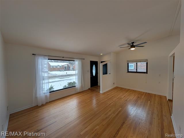 Builiding view one for 29965 Westfield, Livonia, MI. 48150