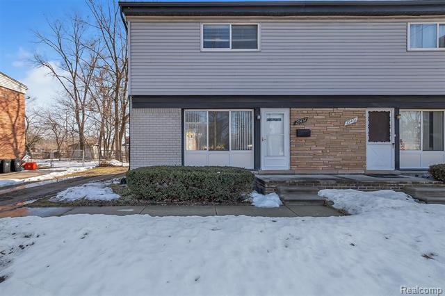 front view for 29457 Westfield, Livonia, Mi. 48150