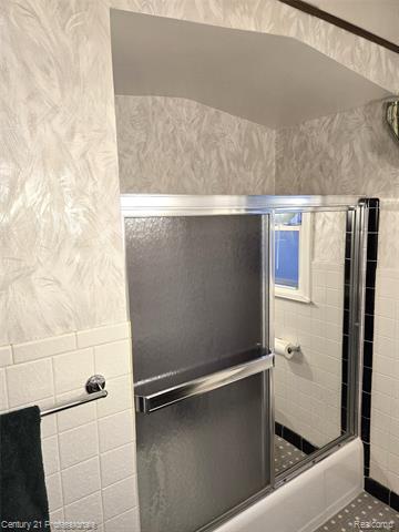 Builiding view twenty for 31265 Minton, Livonia, MI. 48150