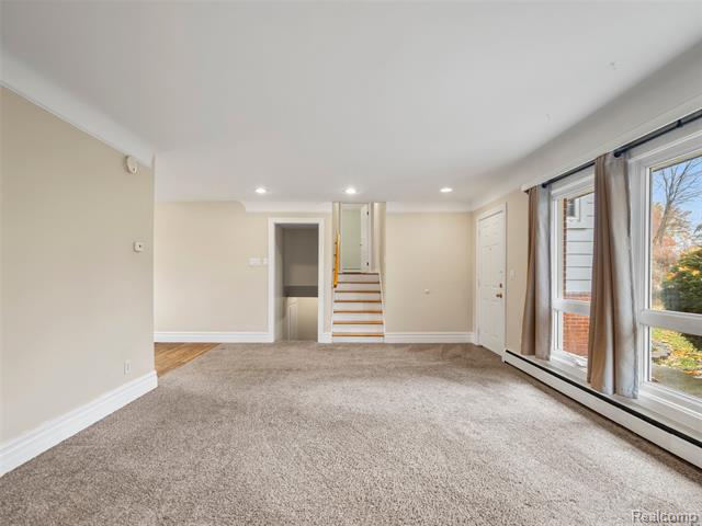 Builiding view ten for 24361 Glenda, Novi, MI. 48375