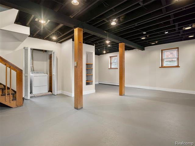 Builiding view twenty four for 24361 Glenda, Novi, MI. 48375