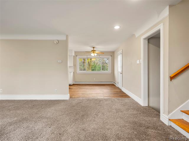 Builiding view twenty one for 24361 Glenda, Novi, MI. 48375