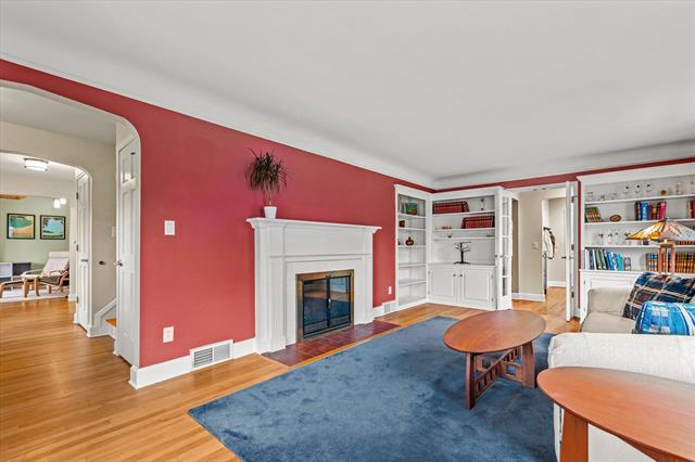 Builiding view fifteen for 1095 Roosevelt, Plymouth, MI. 48170