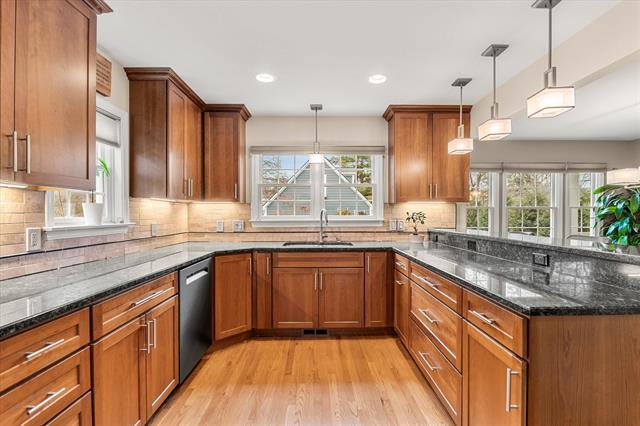 Builiding view twenty three for 1095 Roosevelt, Plymouth, MI. 48170