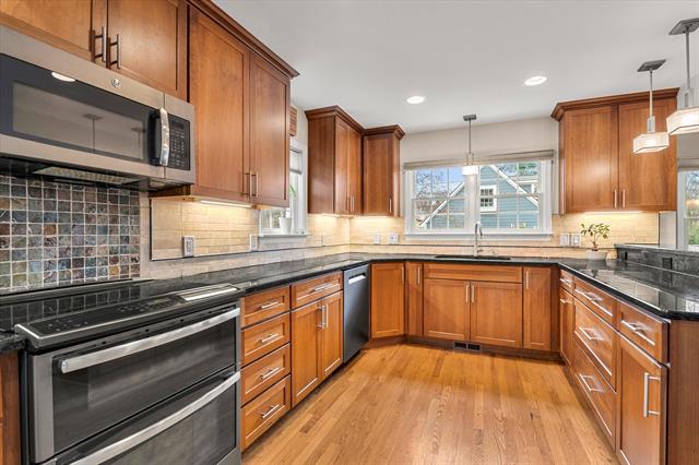 Builiding view twenty two for 1095 Roosevelt, Plymouth, MI. 48170