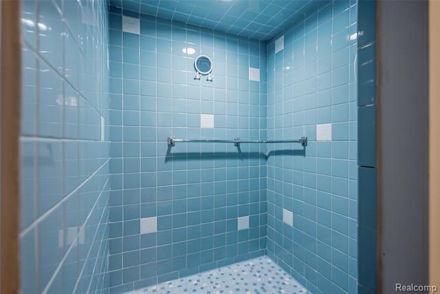 Builiding view eighteen for 9330 San Jose, Redford, MI. 48239