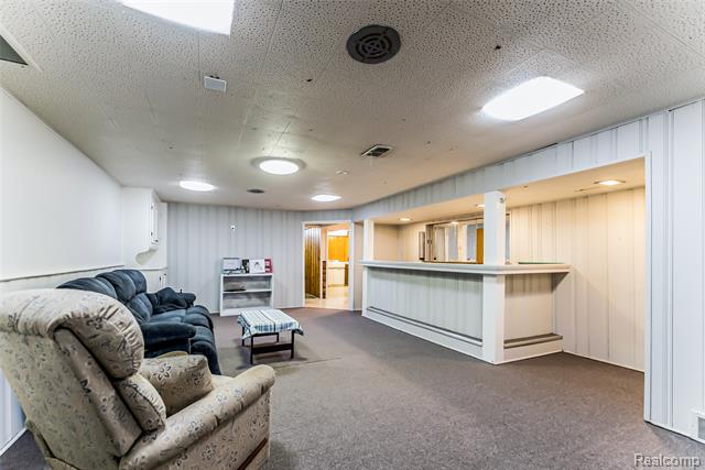 Builiding view fourteen for 9330 San Jose, Redford, MI. 48239