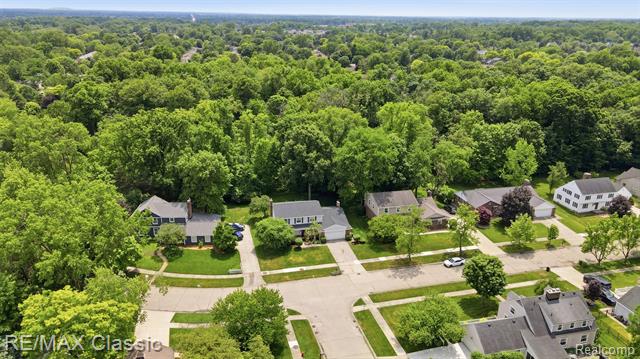 Builiding view forty two for 45451 Woodleigh Way, Plymouth, MI. 48170