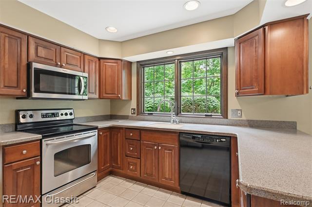 Builiding view twelve for 45451 Woodleigh Way, Plymouth, MI. 48170