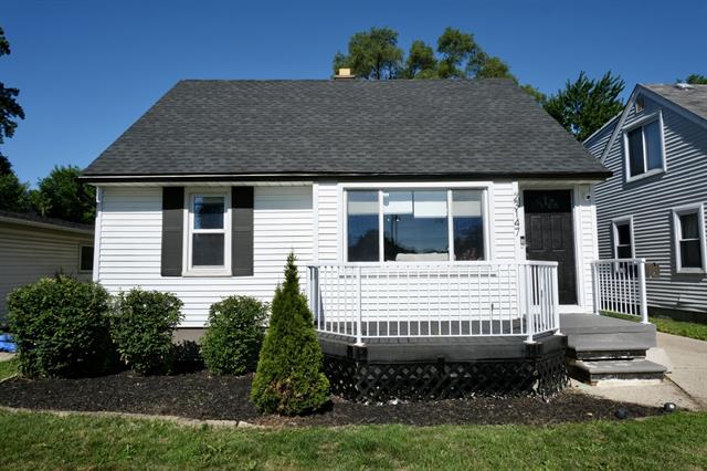 front view for 23147 Melville Ave, Hazel Park, Mi. 48030