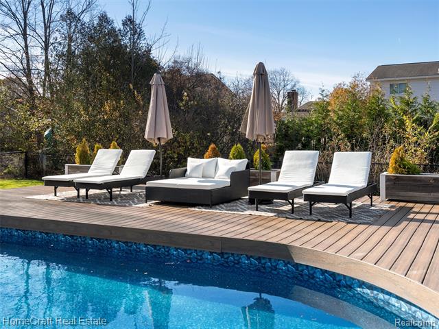 Builiding view fifty three for 11829 Canton Center, Plymouth, MI. 48170