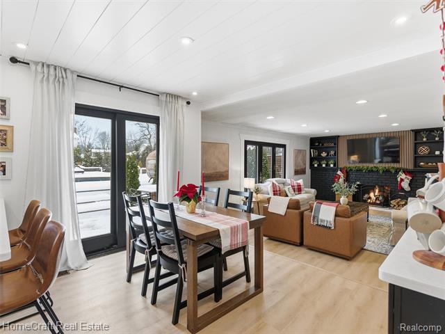 Builiding view seventeen for 11829 Canton Center, Plymouth, MI. 48170