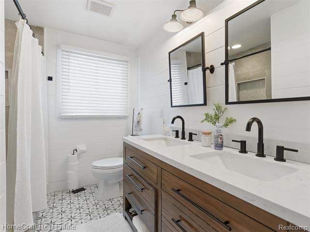 Builiding view thirty for 11829 Canton Center, Plymouth, MI. 48170