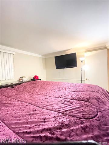 Builiding view fifteen for 9979 Berwyn, Redford, MI. 48239