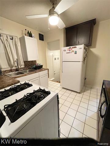 Builiding view five for 9979 Berwyn, Redford, MI. 48239