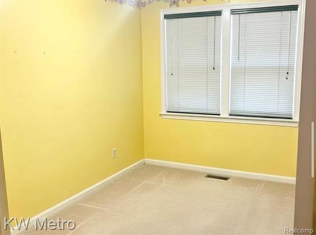 Builiding view nineteen for 9979 Berwyn, Redford, MI. 48239