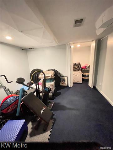 Builiding view twenty nine for 9979 Berwyn, Redford, MI. 48239