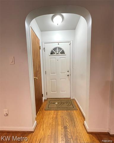 Builiding view two for 9979 Berwyn, Redford, MI. 48239