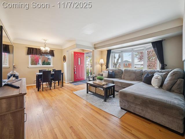 Builiding view eight for 28035 Clements Circle N, Livonia, MI. 48150