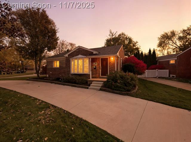 Builiding view one for 28035 Clements Circle N, Livonia, MI. 48150