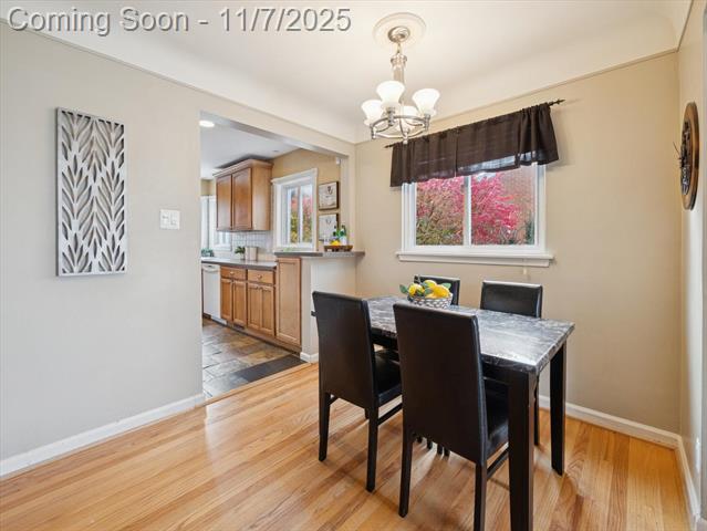 Builiding view ten for 28035 Clements Circle N, Livonia, MI. 48150