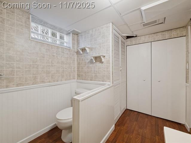 Builiding view thirty nine for 28035 Clements Circle N, Livonia, MI. 48150