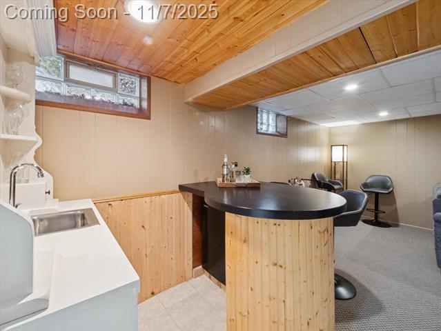 Builiding view thirty one for 28035 Clements Circle N, Livonia, MI. 48150