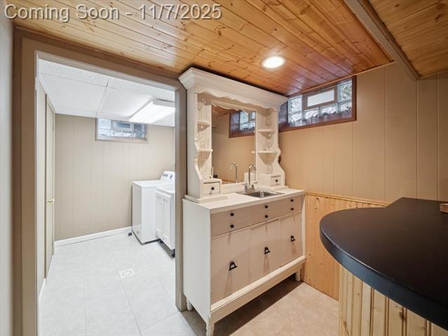 Builiding view thirty for 28035 Clements Circle N, Livonia, MI. 48150