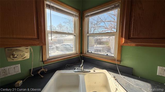 Builiding view seven for 11761 Hazelton, Redford, MI. 48239