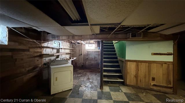 Builiding view seventeen for 11761 Hazelton, Redford, MI. 48239