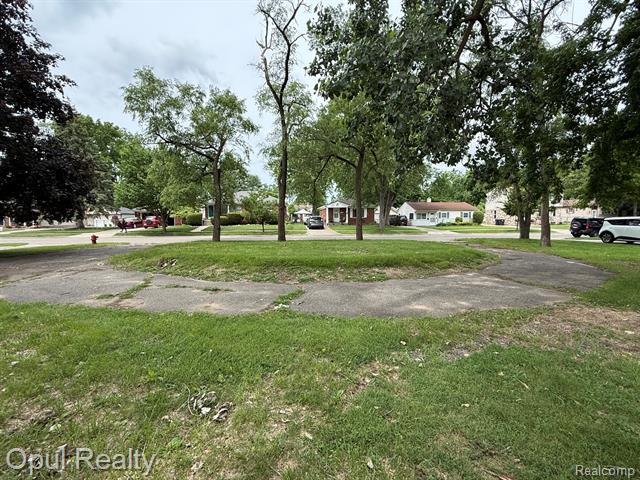 Builiding view twenty one for 11700 Cavell, Livonia, MI. 48150