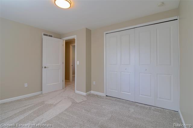 Builiding view fifteen for 11765 Cavell, Livonia, MI. 48150